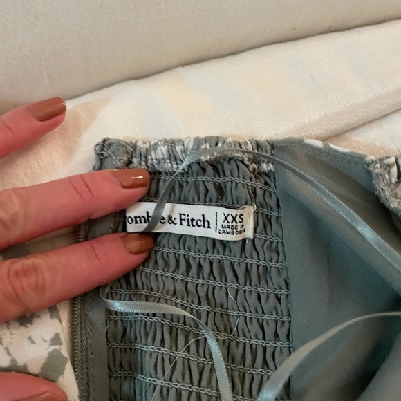 A&f cap sleeve scoop neck midi dress XXS - Picture 6 of 9